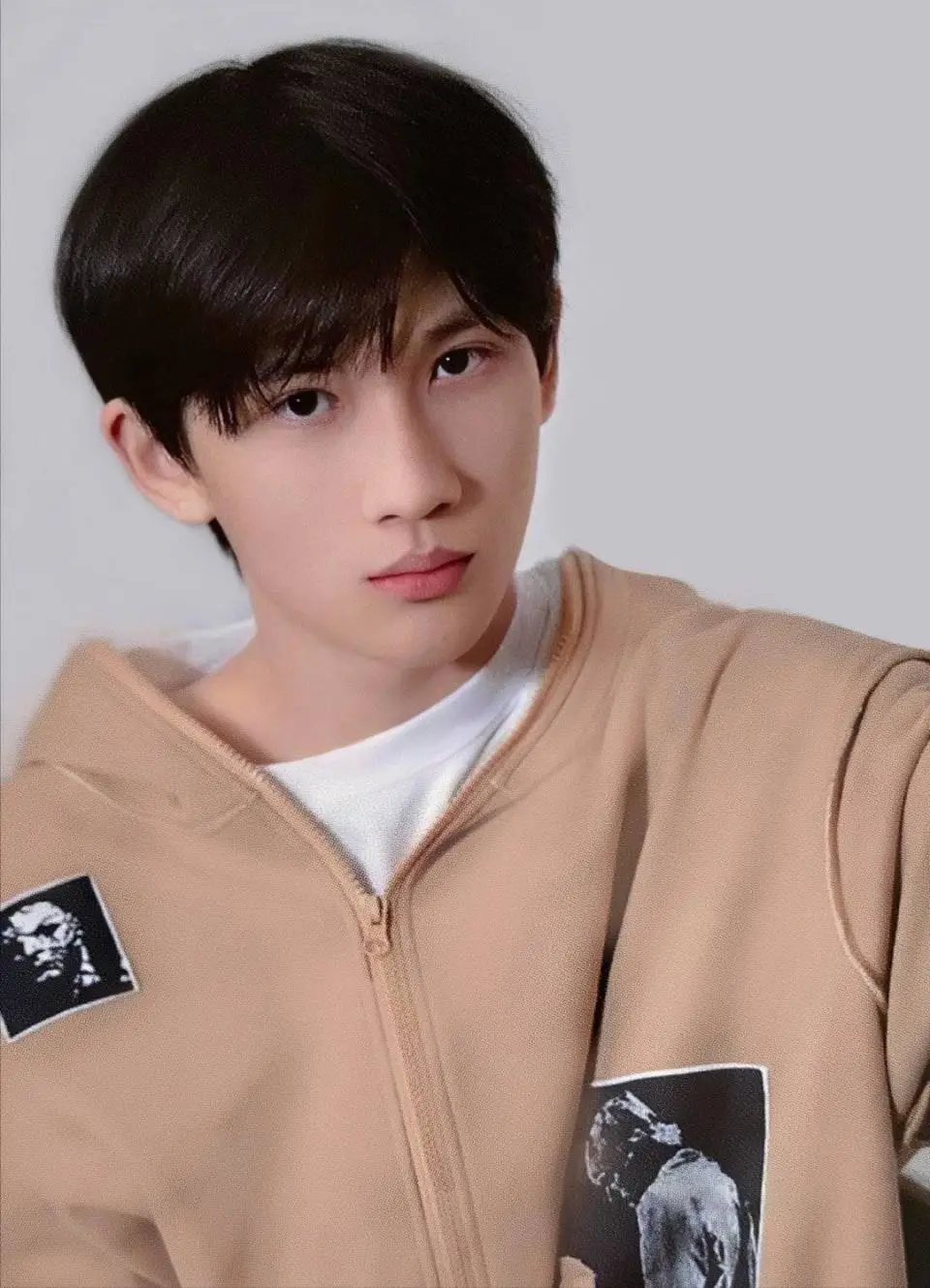 tf三代有哪几个有黑料的明星,_TF家族三代成员恋爱传闻_TF家族三代养成系爱豆